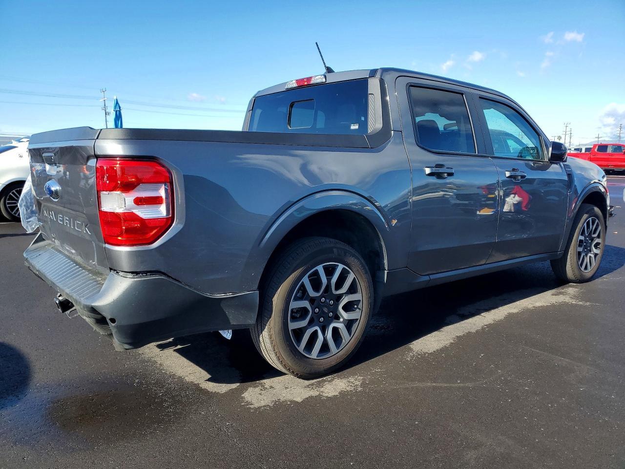 2024 Ford Maverick Lariat - Image 3