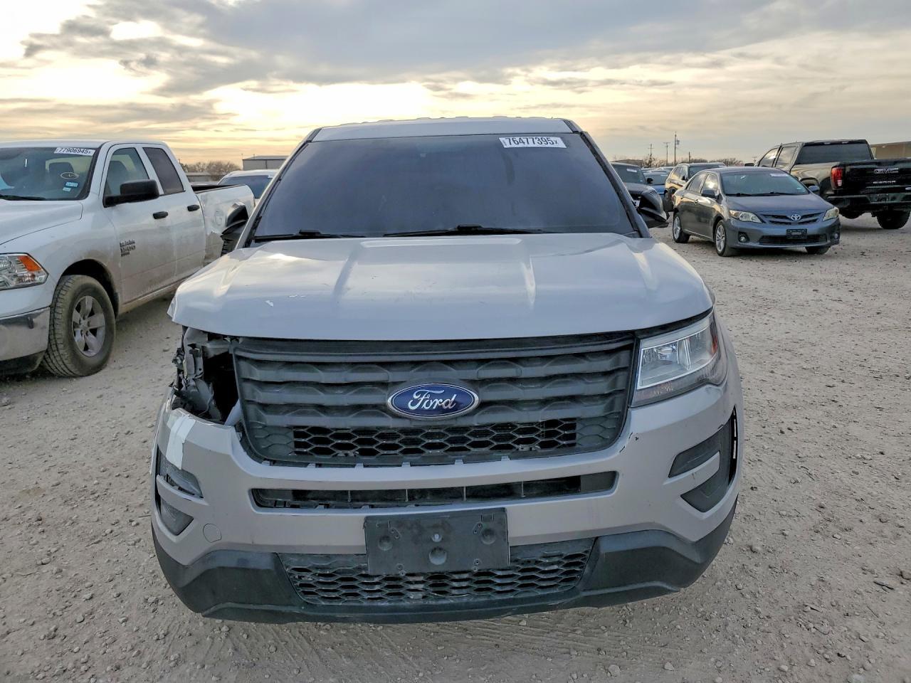 2016 Ford Explorer Police Interceptor - Image 5