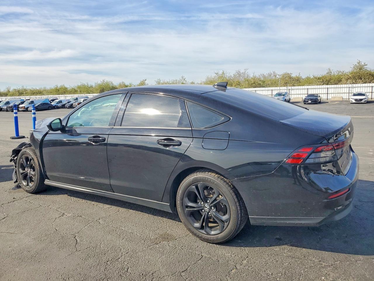 2025 Honda Accord Se - Image 2