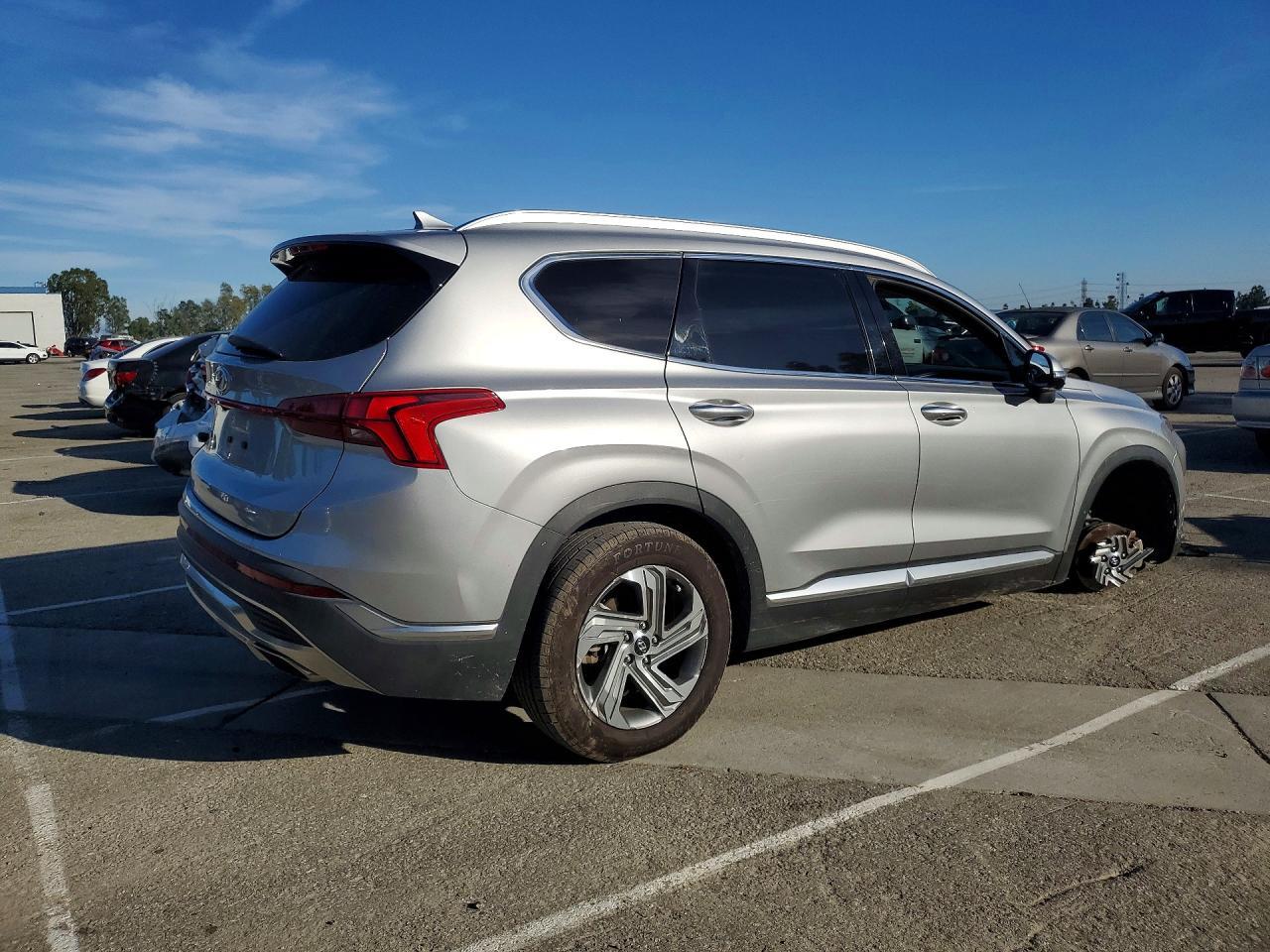 2023 Hyundai Santa Fe Sel - Image 3