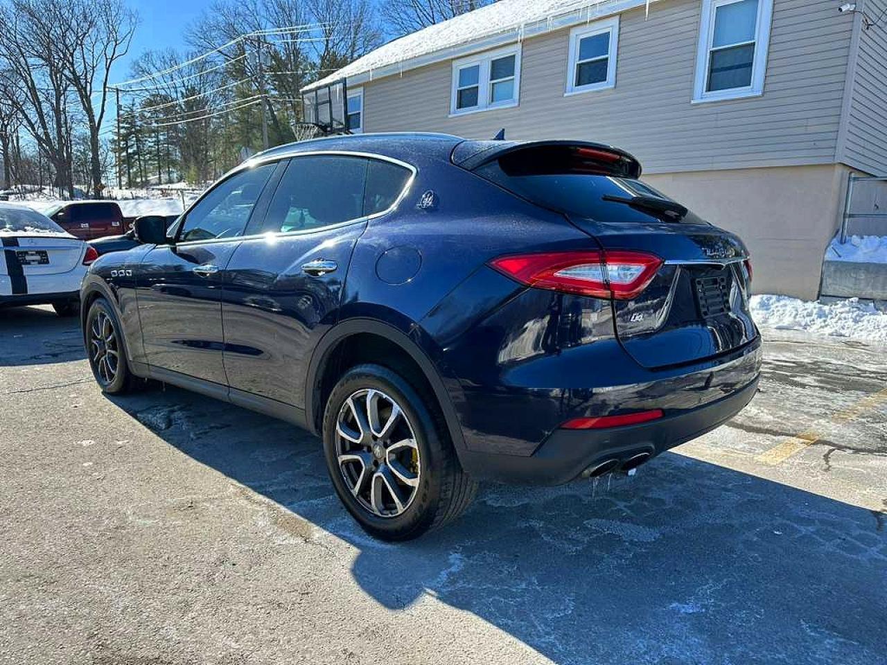 2018 Maserati Levante - Фото 2