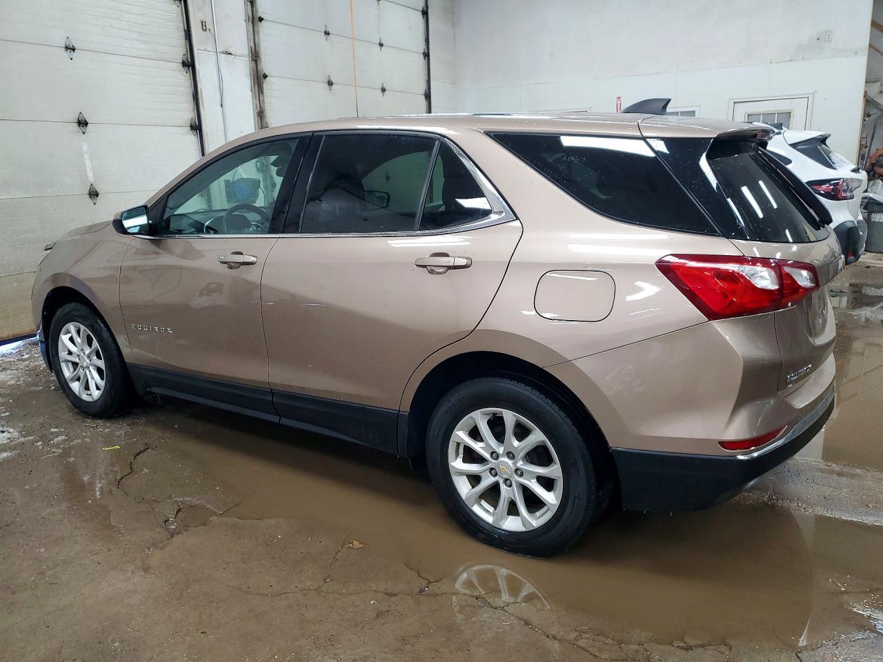 2018 Chevrolet Equinox Lt - Фото 2