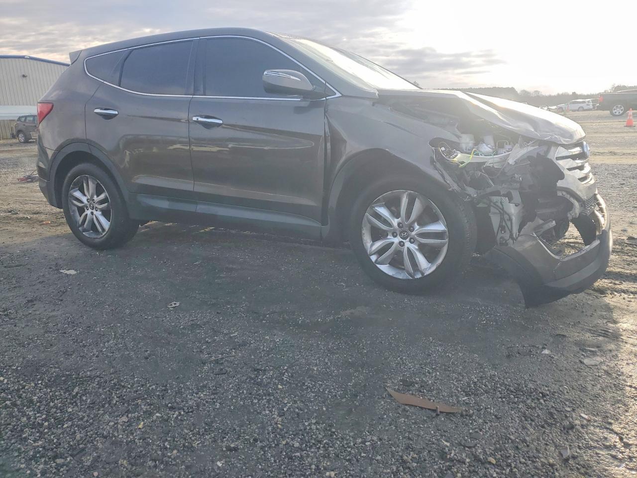 2013 Hyundai Santa Fe Sport 2.0T - Image 4