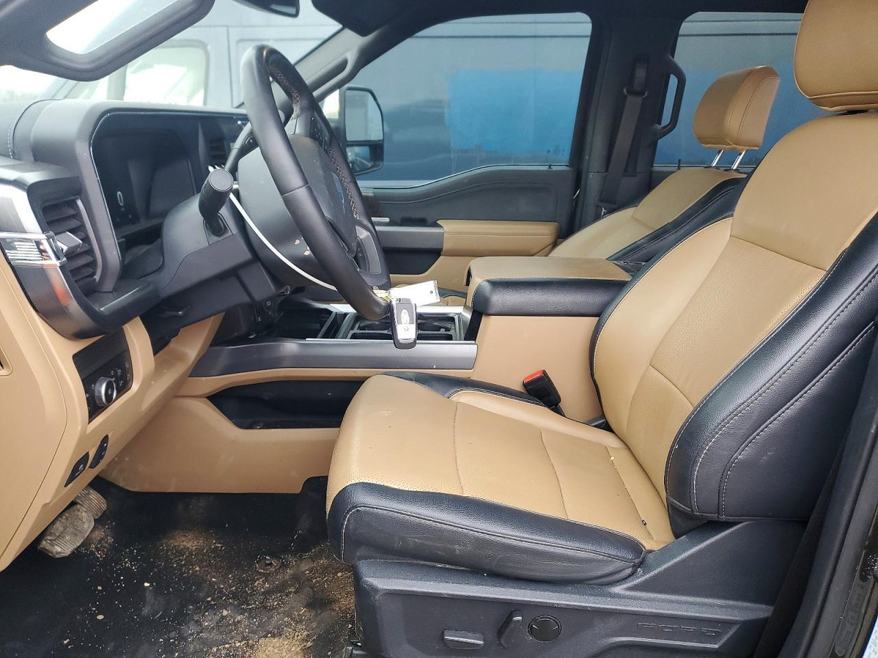 2025 Ford F350 Super Duty - Фото 7