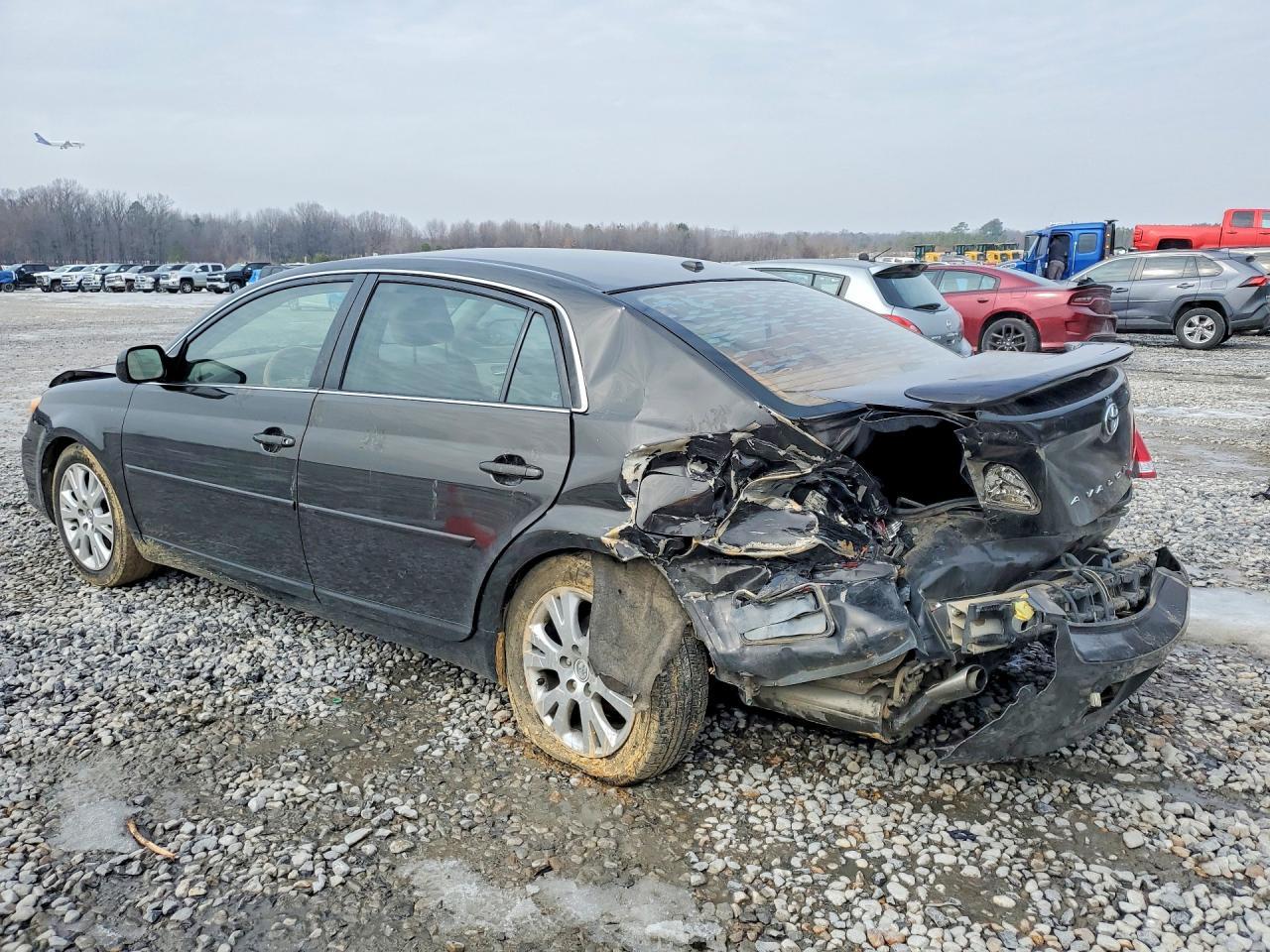 2010 Toyota Avalon Xl - Фото 2