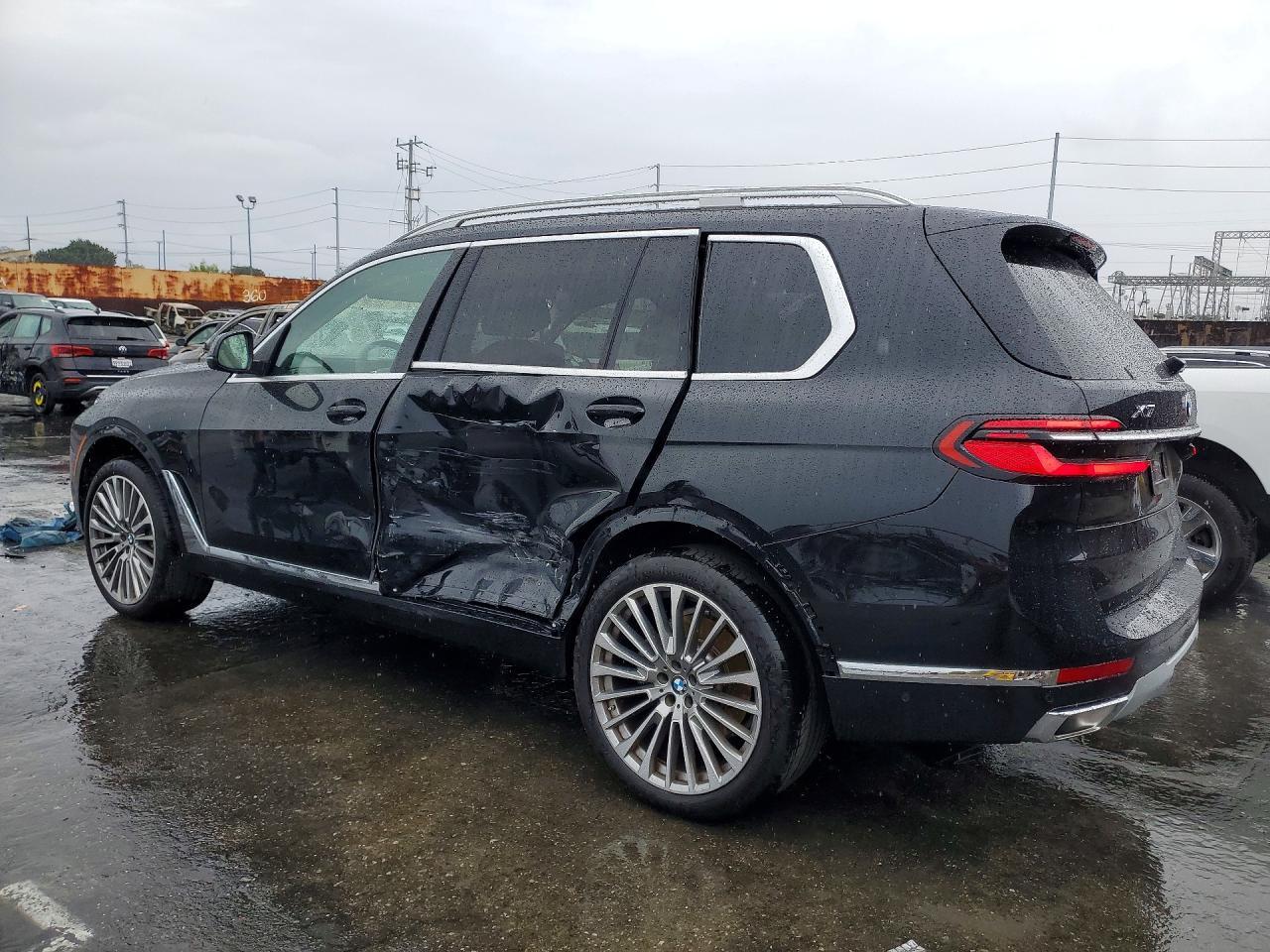 2024 BMW X7 xDrive40I - Фото 2