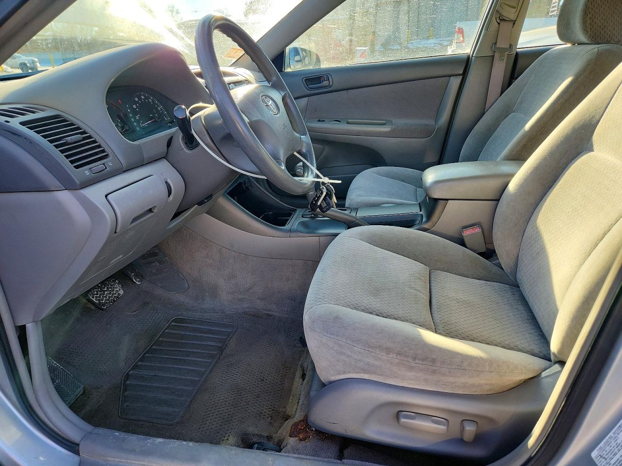 2002 Toyota Camry Le - Фото 7
