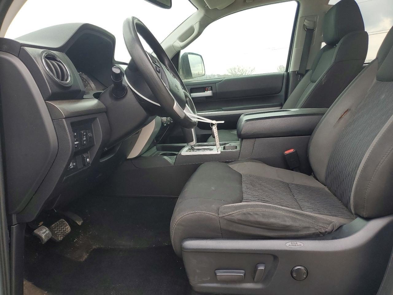 2016 Toyota Tundra Crewmax Sr5 - Image 7