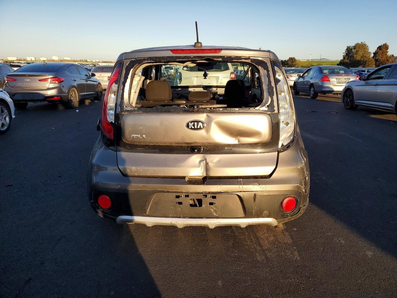 2018 Kia Soul + - Image 7