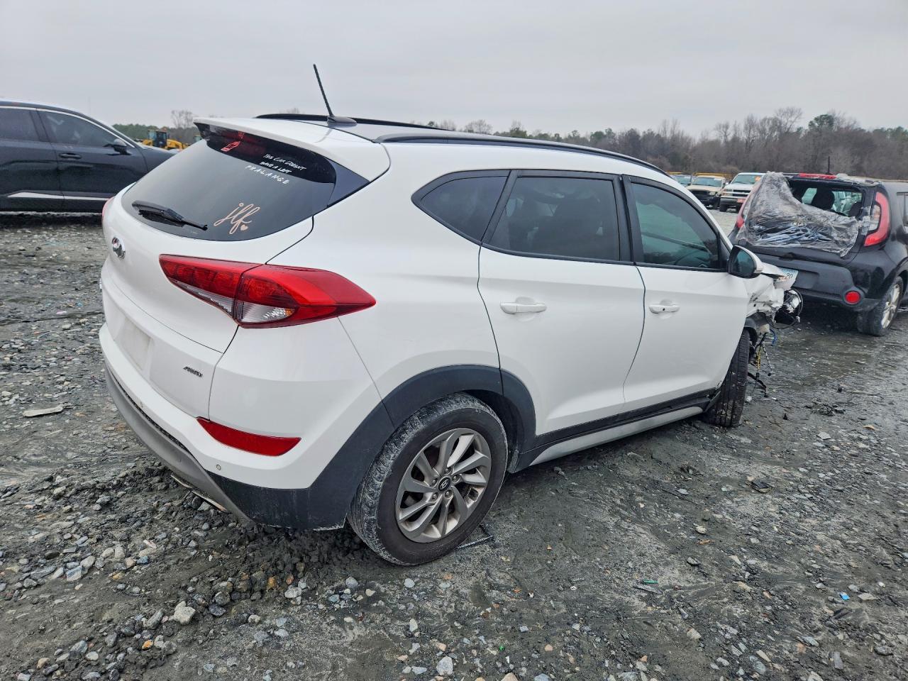 2017 Hyundai Tucson Limited - Image 3