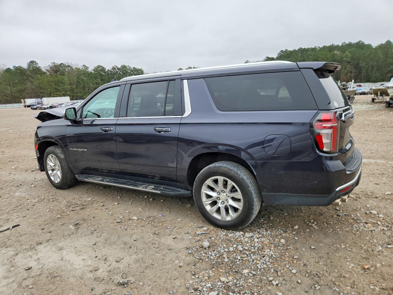 2022 Chevrolet Suburban K1500 Premier - Фото 2