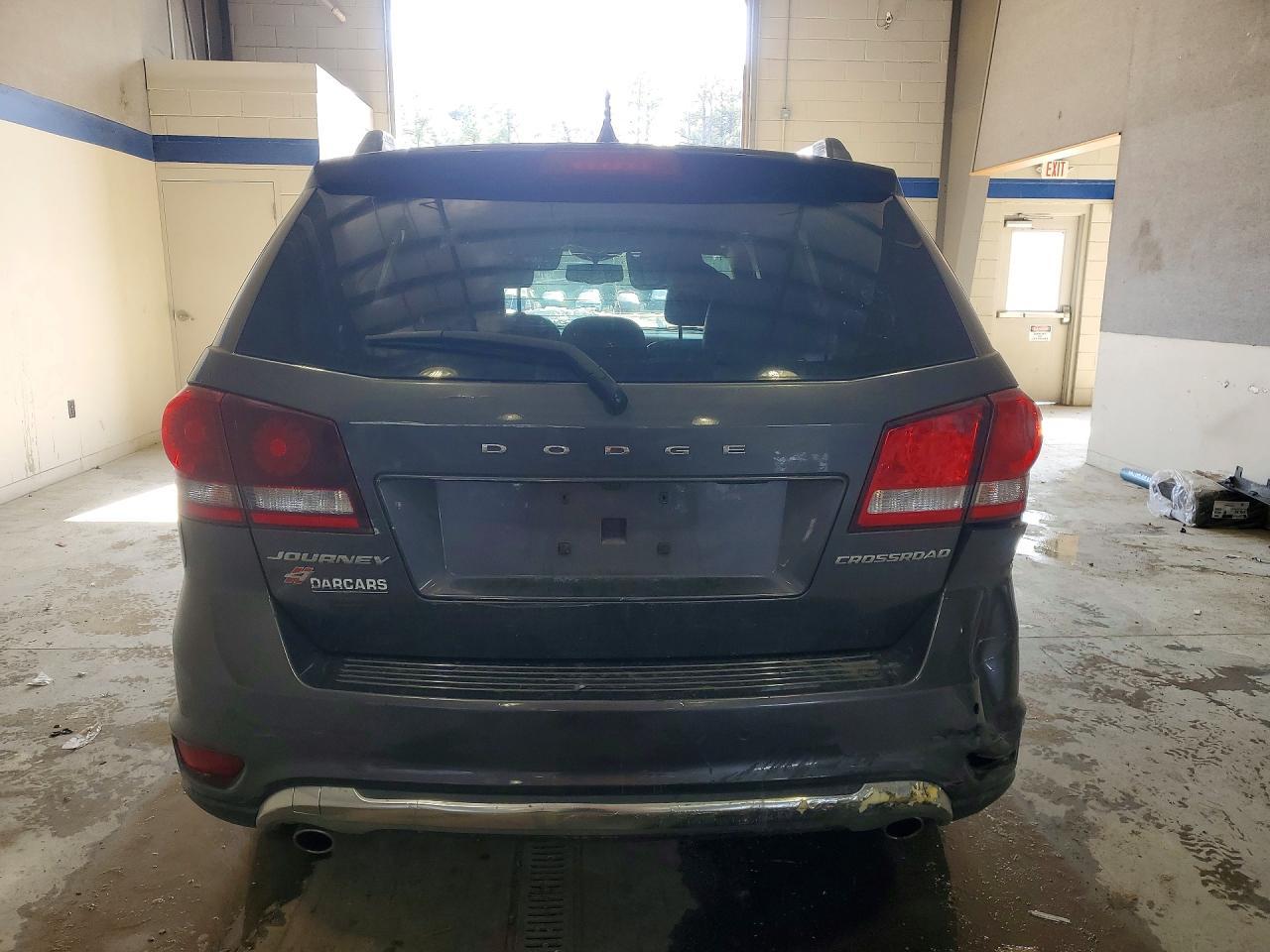 2018 Dodge Journey Crossroad - Фото 6