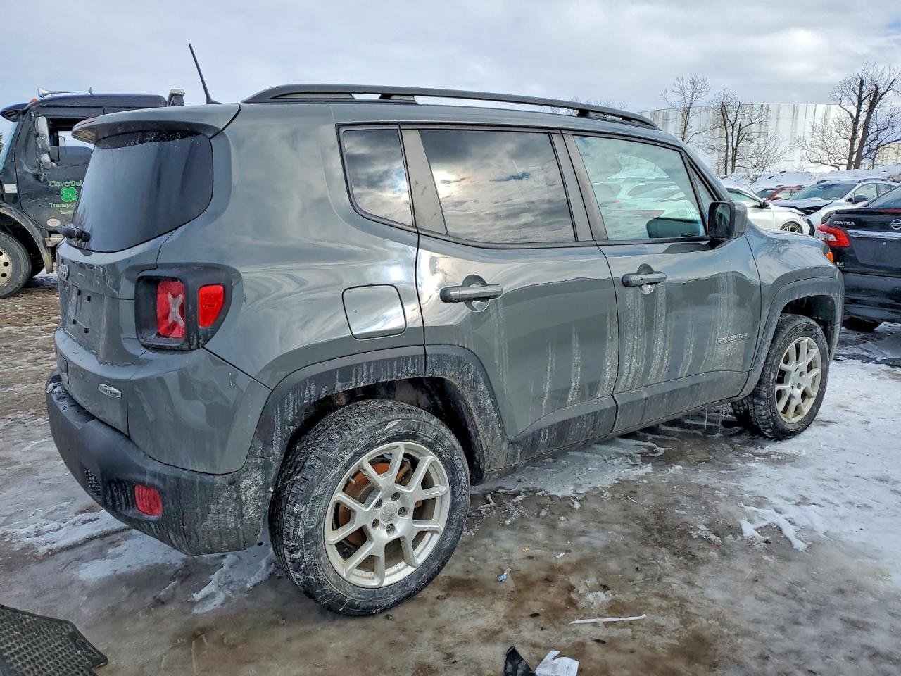 2020 Jeep Renegade Latitude - Image 3