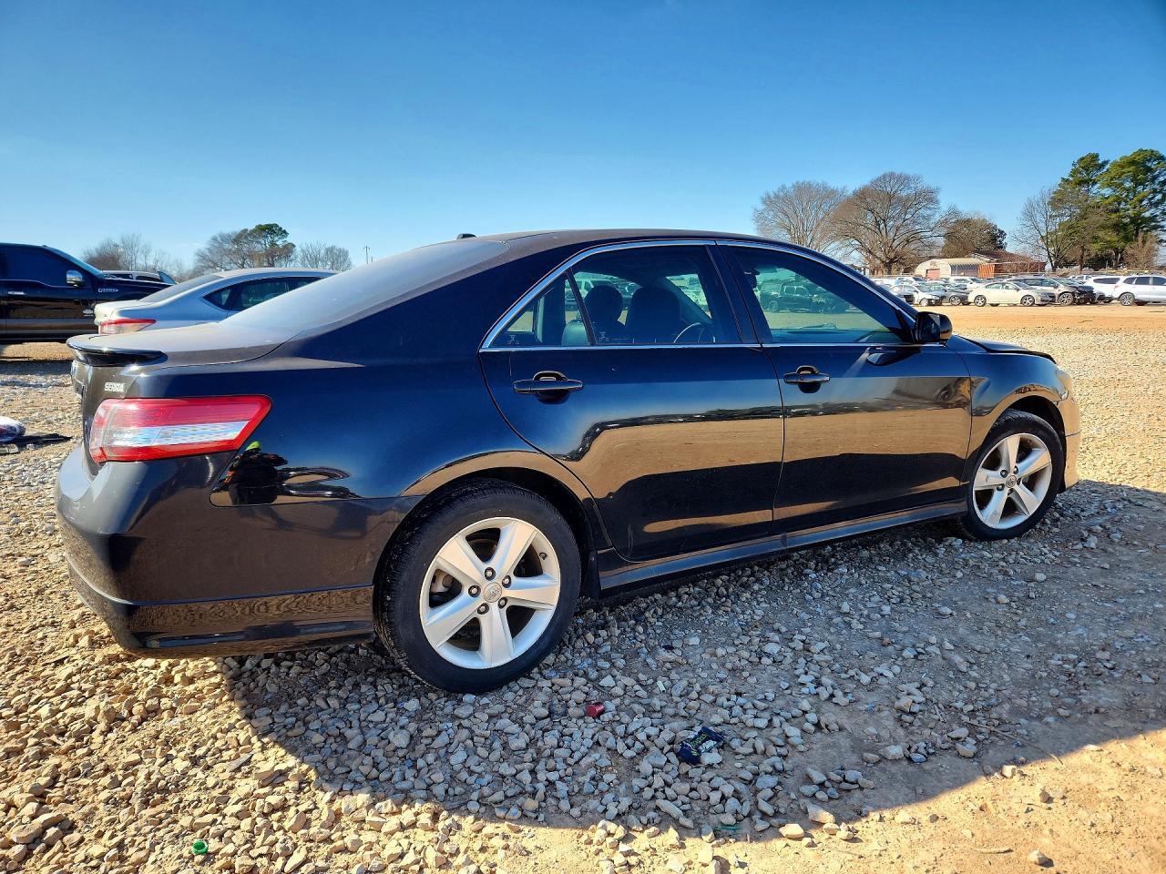 2011 Toyota Camry Se - Фото 3