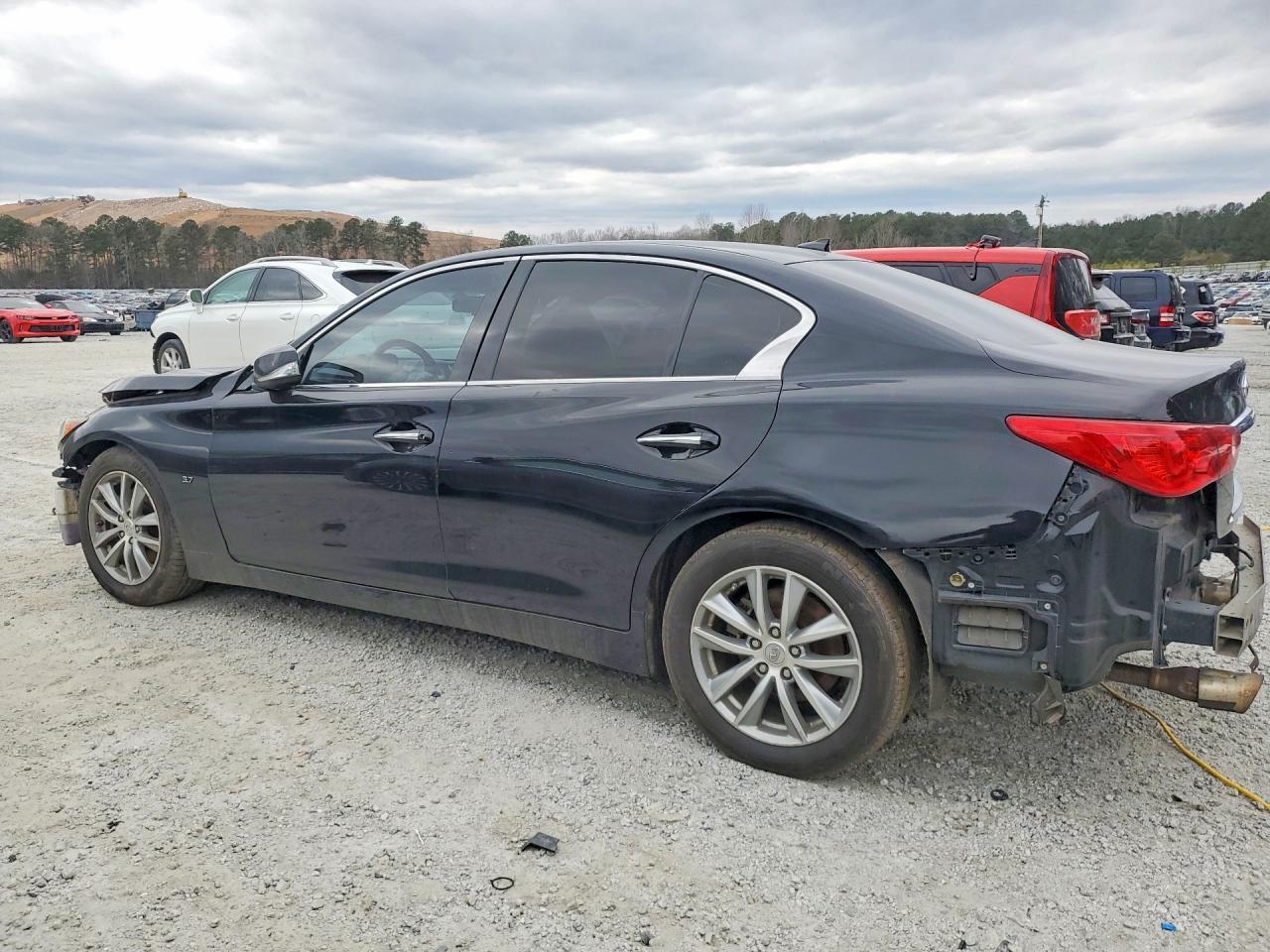 2015 Infiniti Q50 Base - Image 2