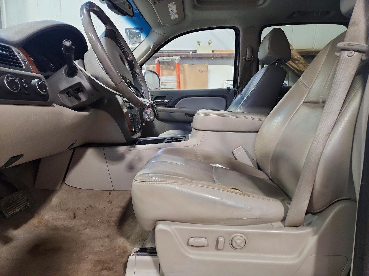2007 Chevrolet Suburban K1500 - Image 7