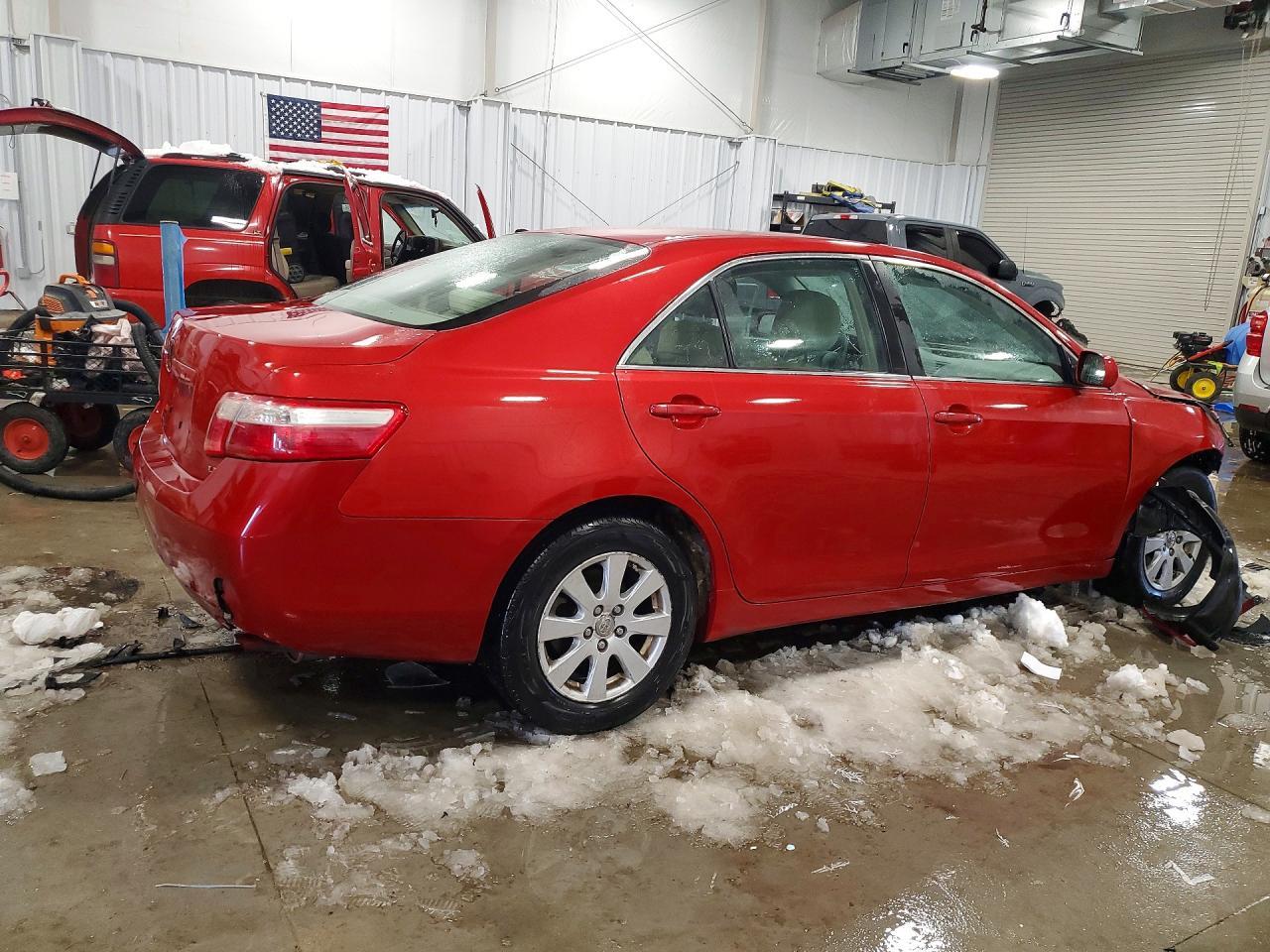 2009 Toyota Camry - Фото 3