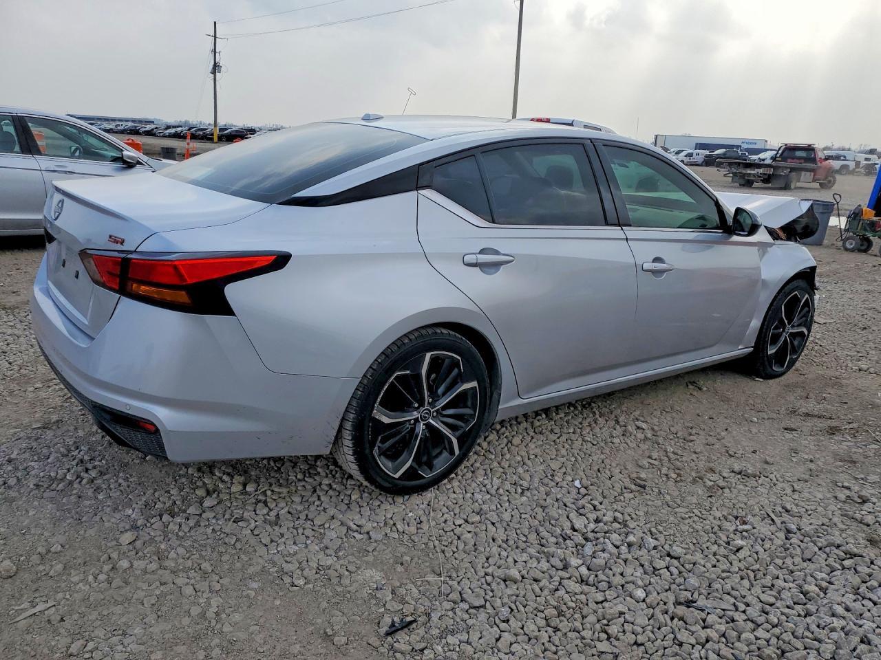 2023 Nissan Altima 2.5 Sr - Фото 3