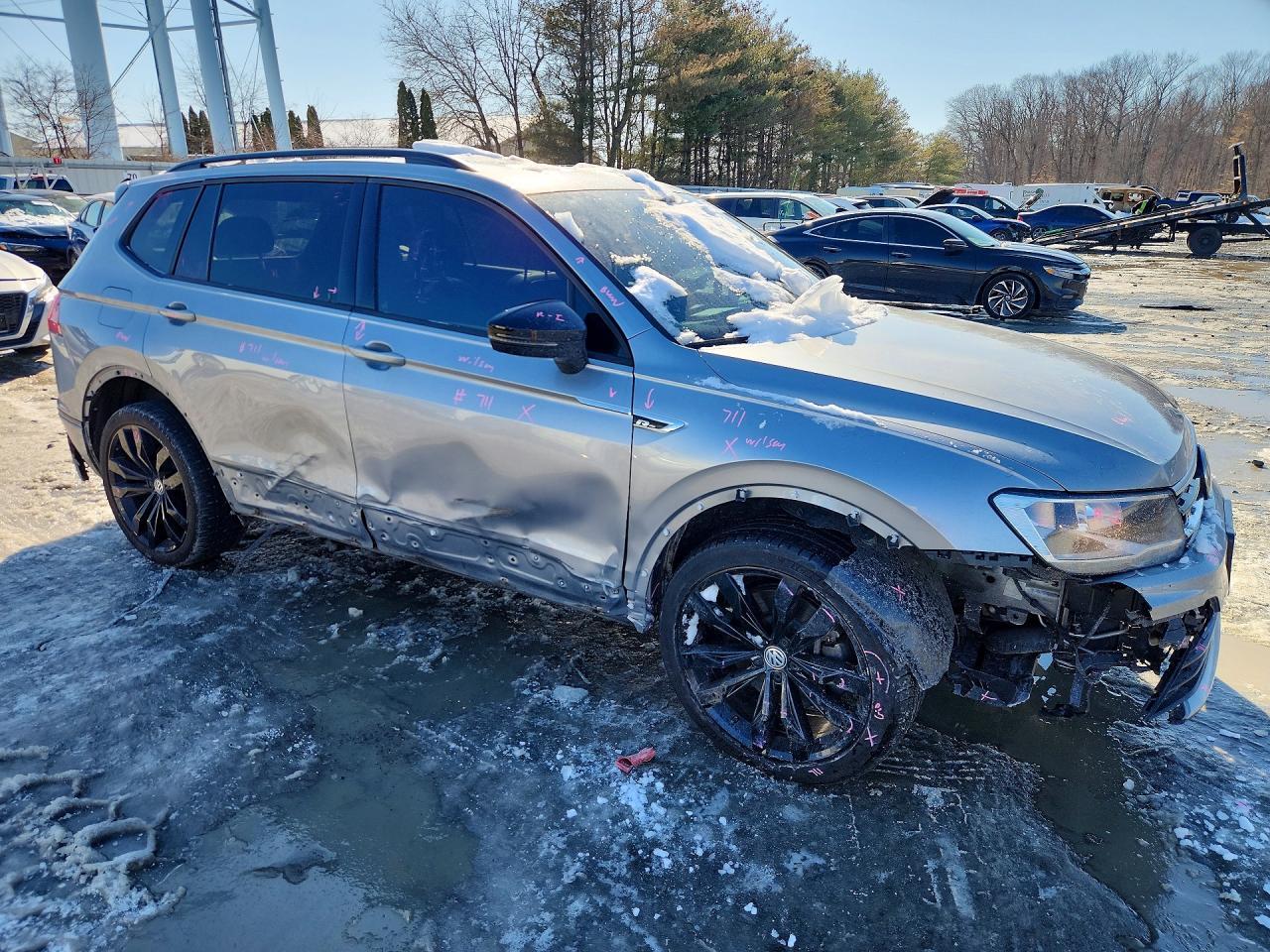2021 Volkswagen Tiguan Se - Фото 4