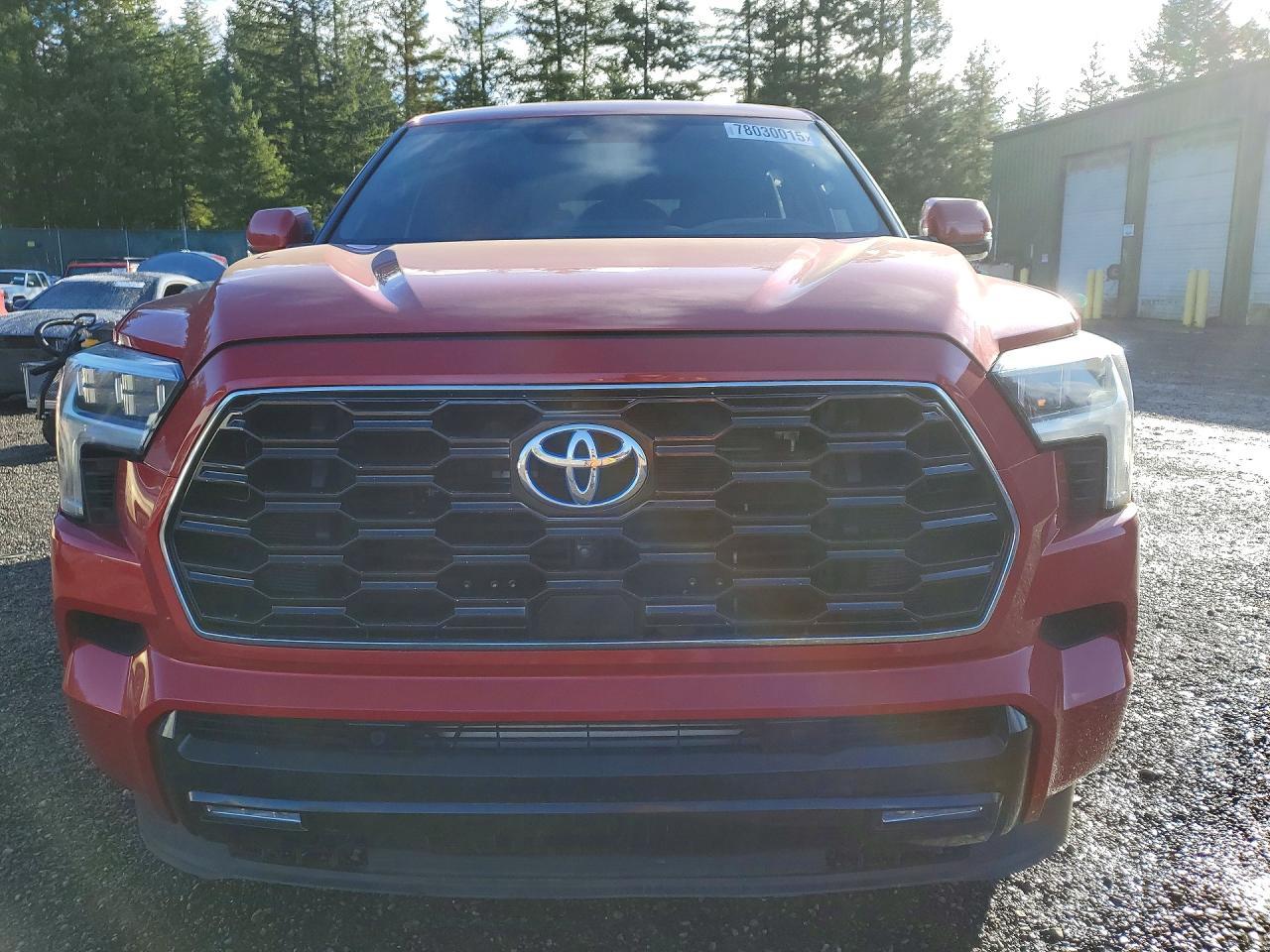 2023 Toyota Sequoia Platinum - Фото 5