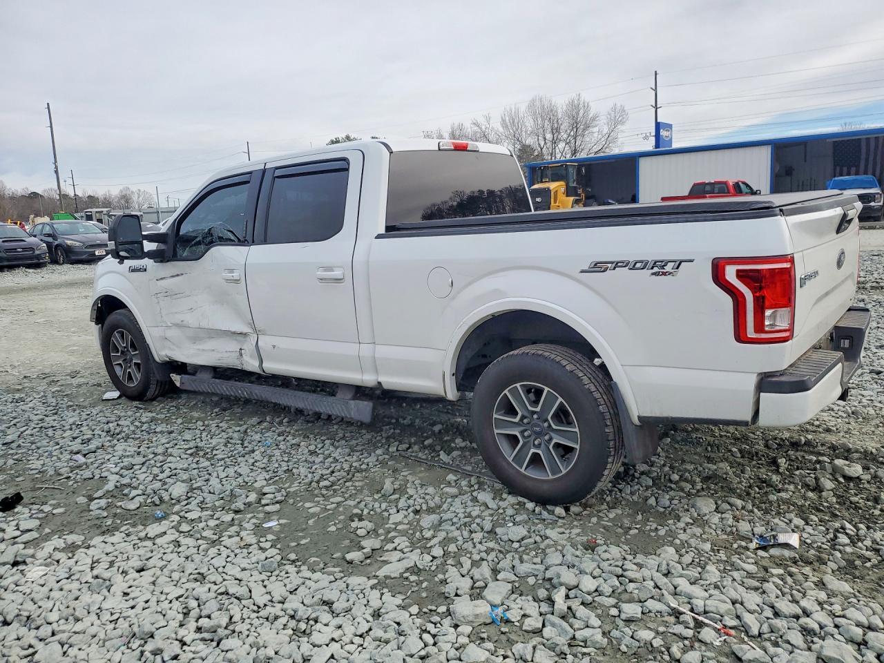 2016 Ford F150 Supercrew - Фото 2