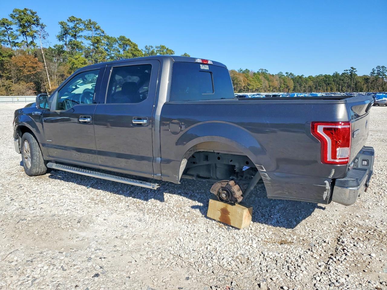 2016 Ford F150 Supercrew - Фото 2