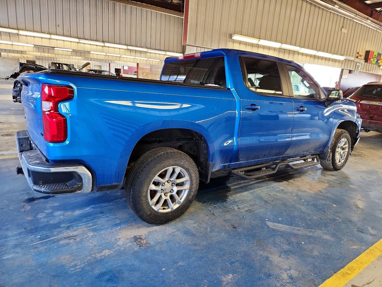2022 Chevrolet Silverado K1500 Lt - Image 3