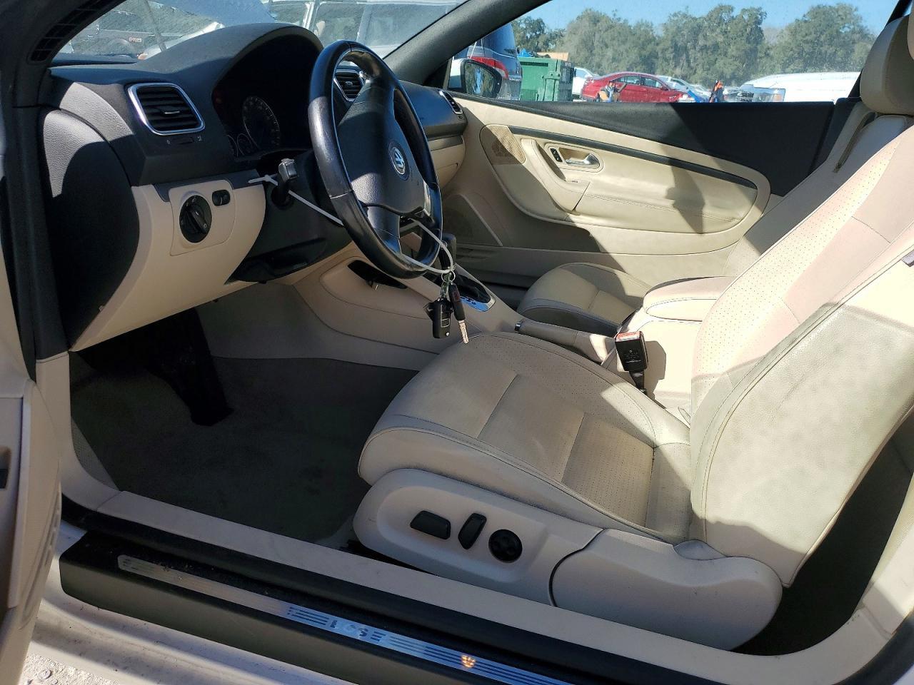 2009 Volkswagen Eos Turbo - Image 7