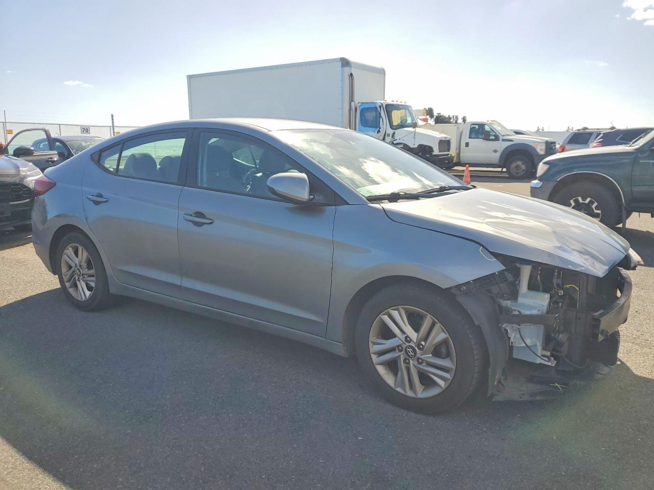 2019 Hyundai Elantra Se - Фото 4