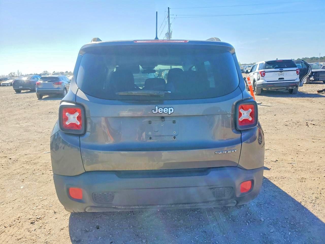 2016 Jeep Renegade Sport - Фото 6