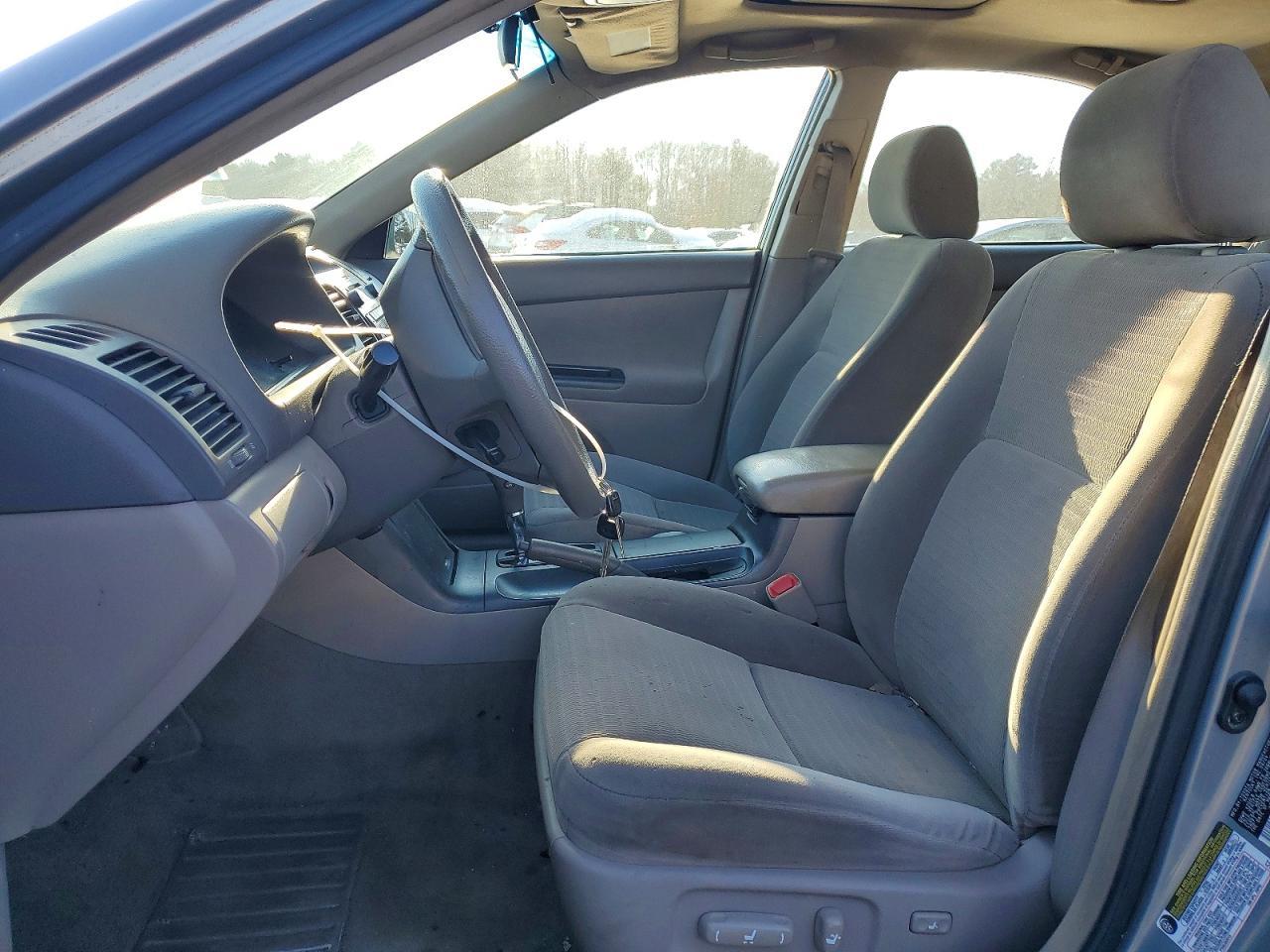 2005 Toyota Camry Le - Фото 7