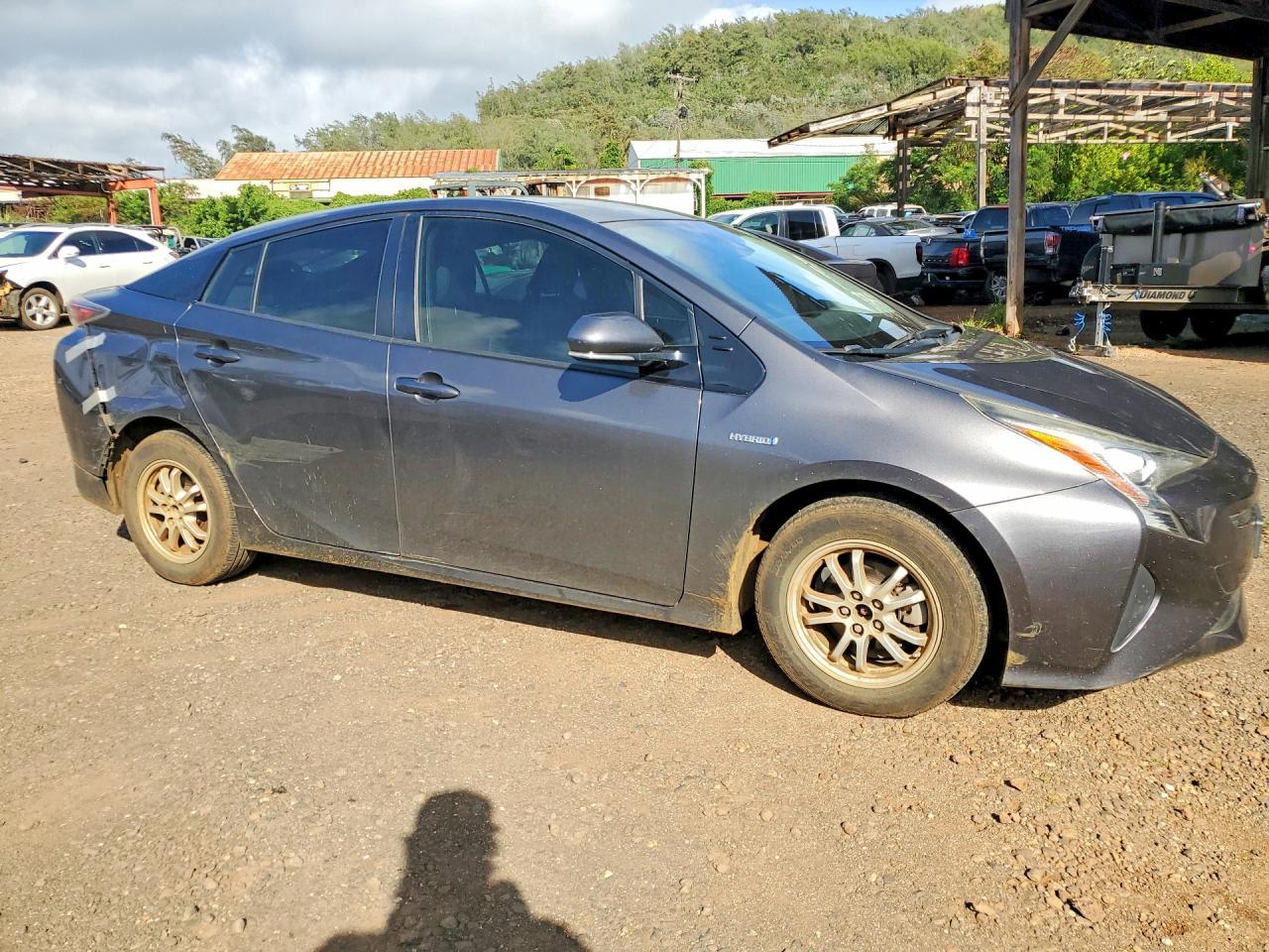 2017 Toyota Prius - Image 4
