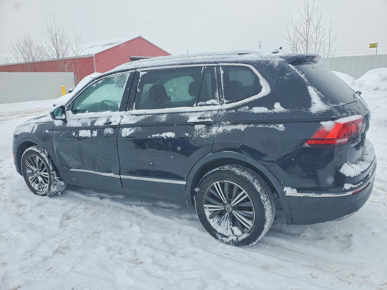 2018 Volkswagen Tiguan Sel Premium - Image 2