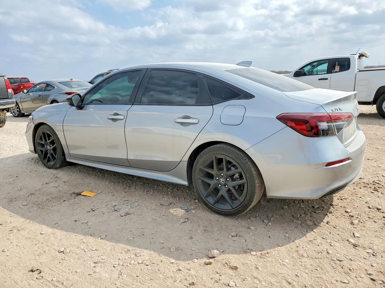 2025 Honda Civic Sport - Фото 2