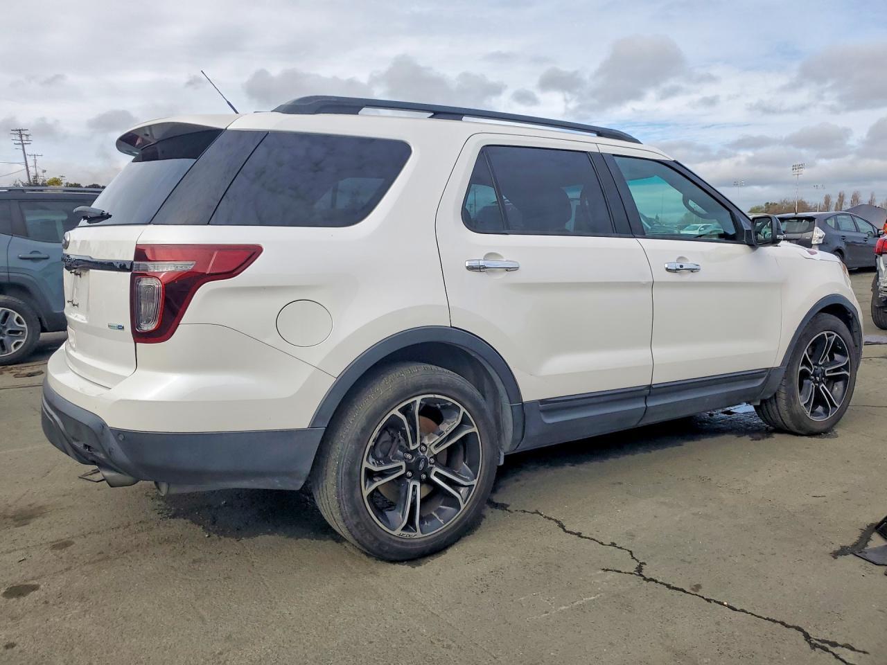 2014 Ford Explorer Sport - Фото 3