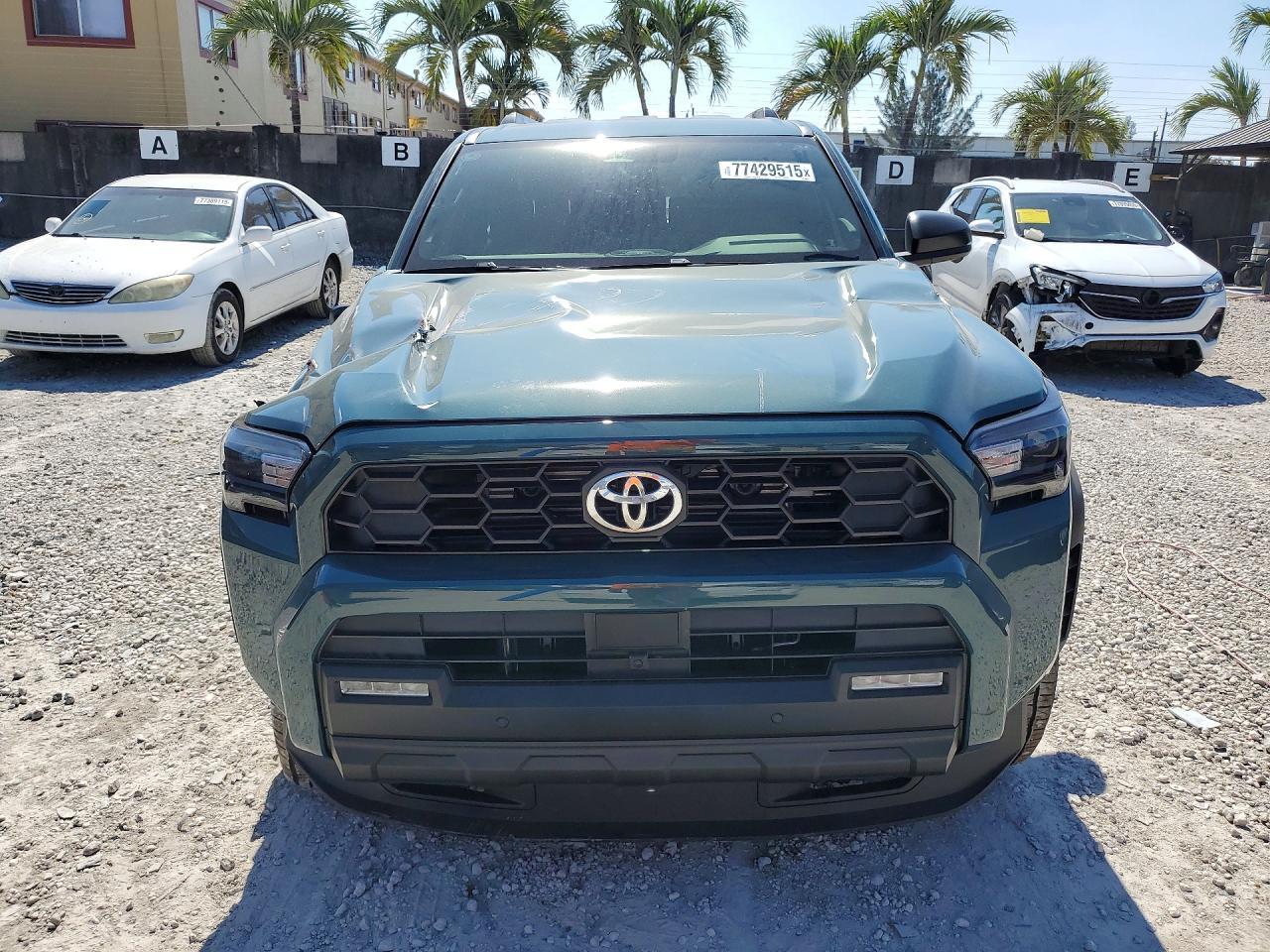 2025 Toyota 4Runner Sr5 - Image 5