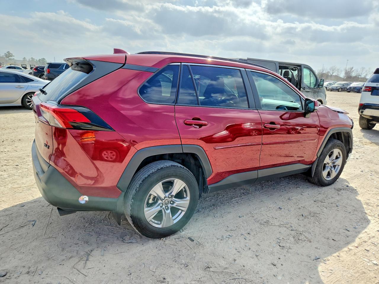 2024 Toyota Rav4 Xle - Image 3