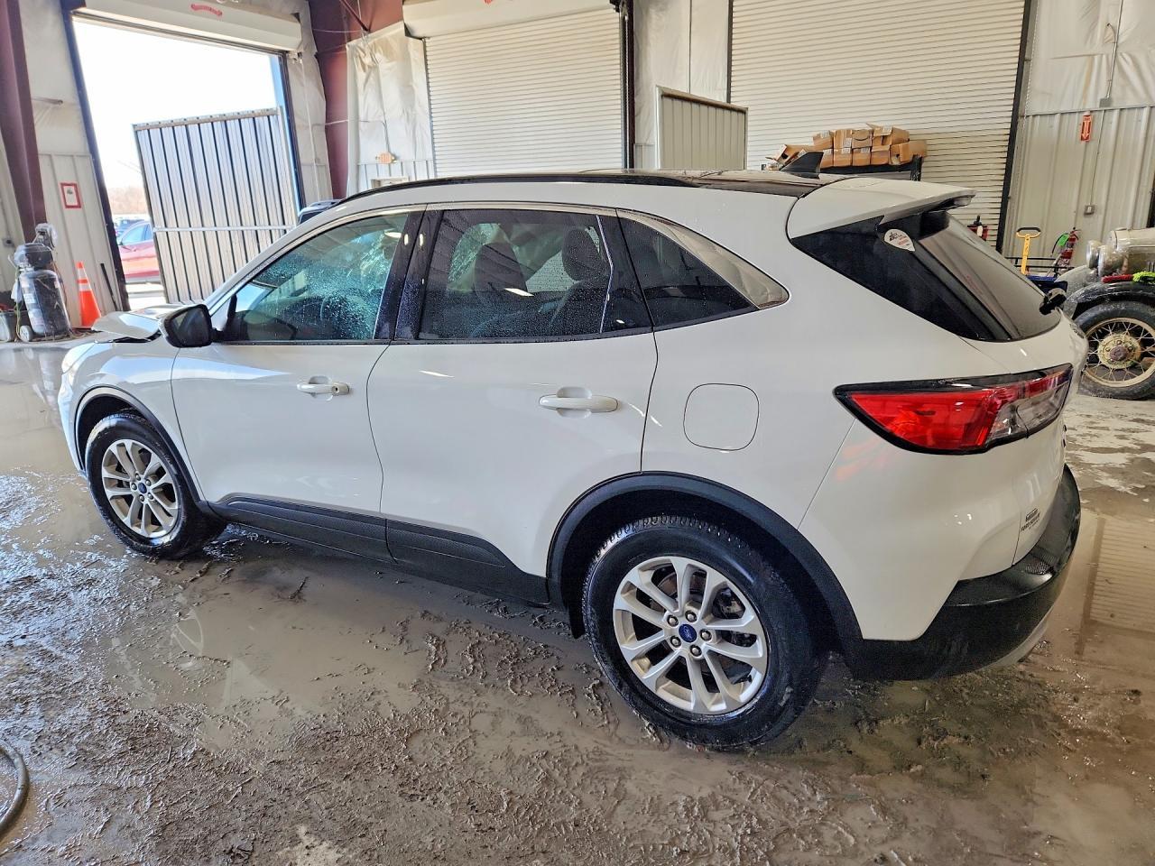 2020 Ford Escape Se - Image 2