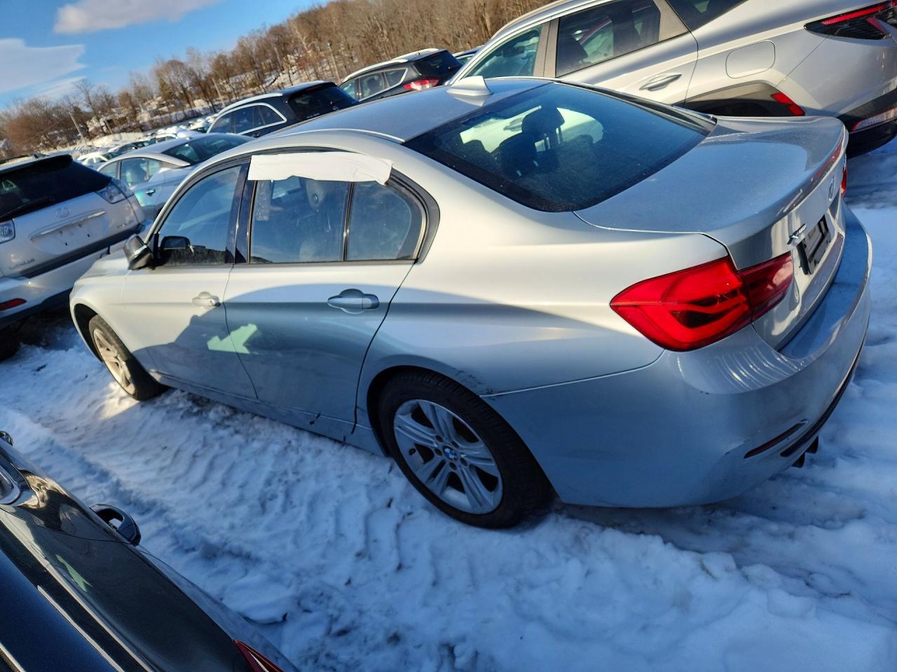 2016 BMW 328 4D Sedan 328I xDrive Sport - Фото 2