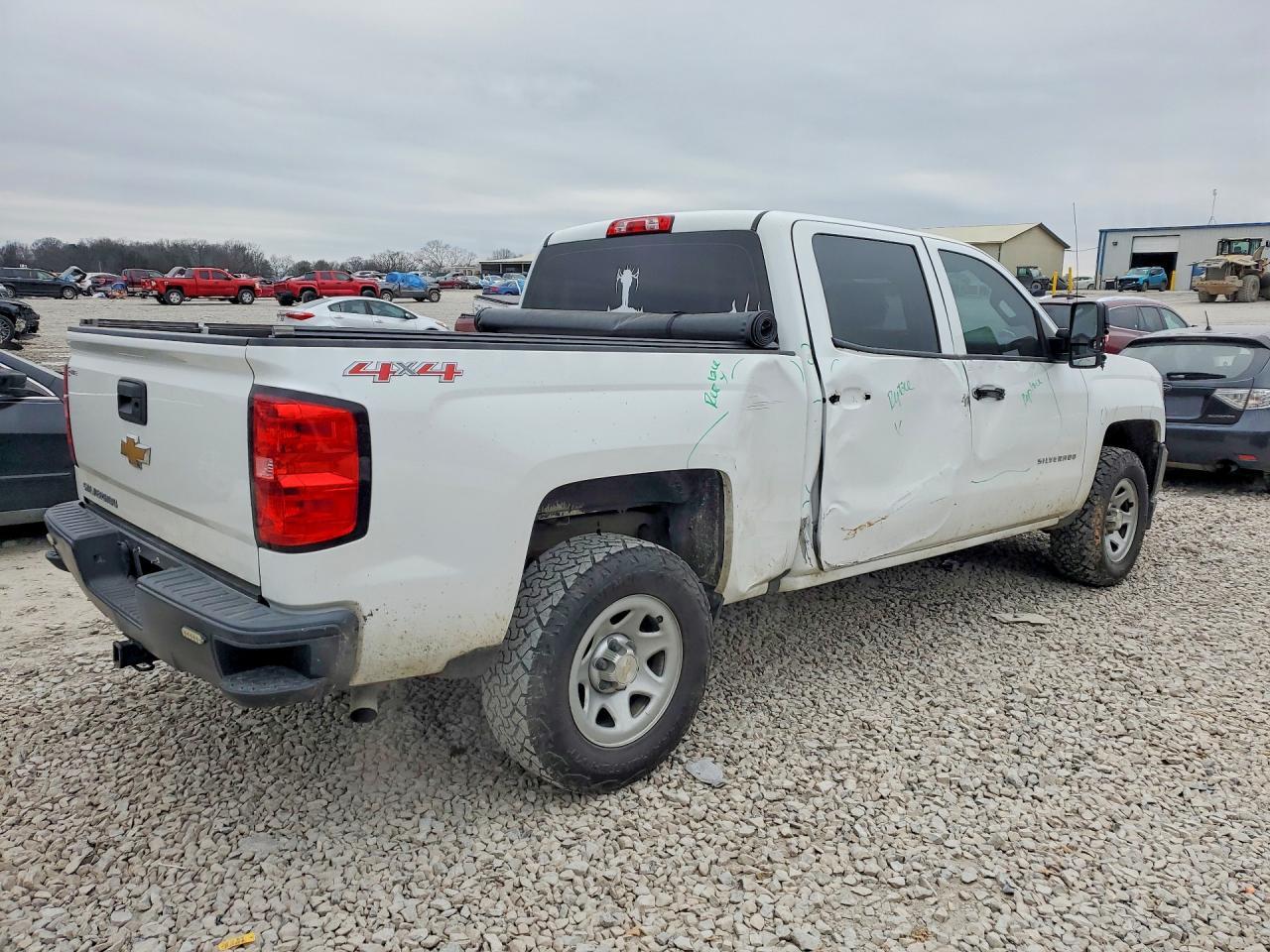 2017 Chevrolet Silverado K1500 - Фото 3