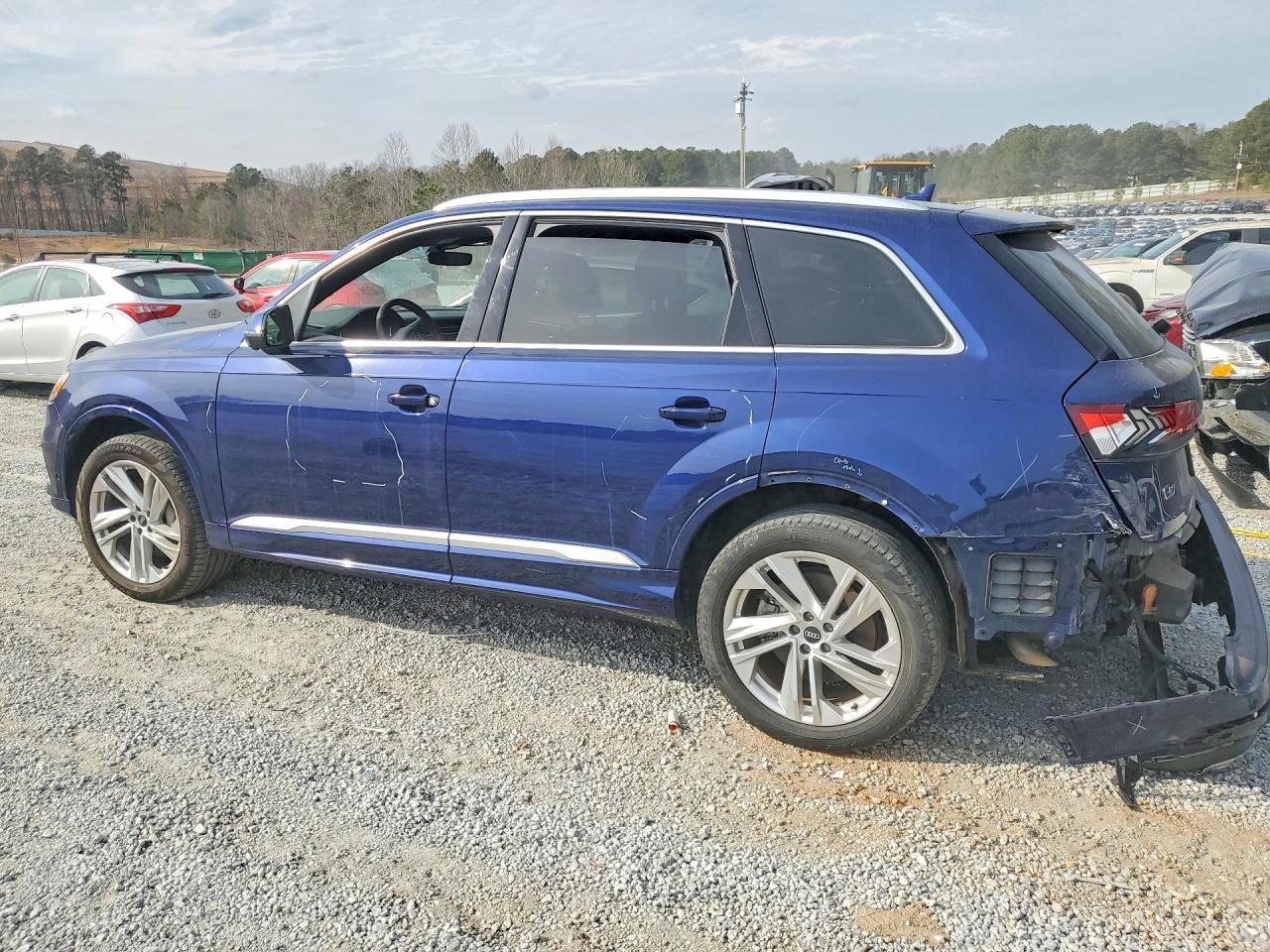 2021 Audi Q7 Premium Plus - Image 2