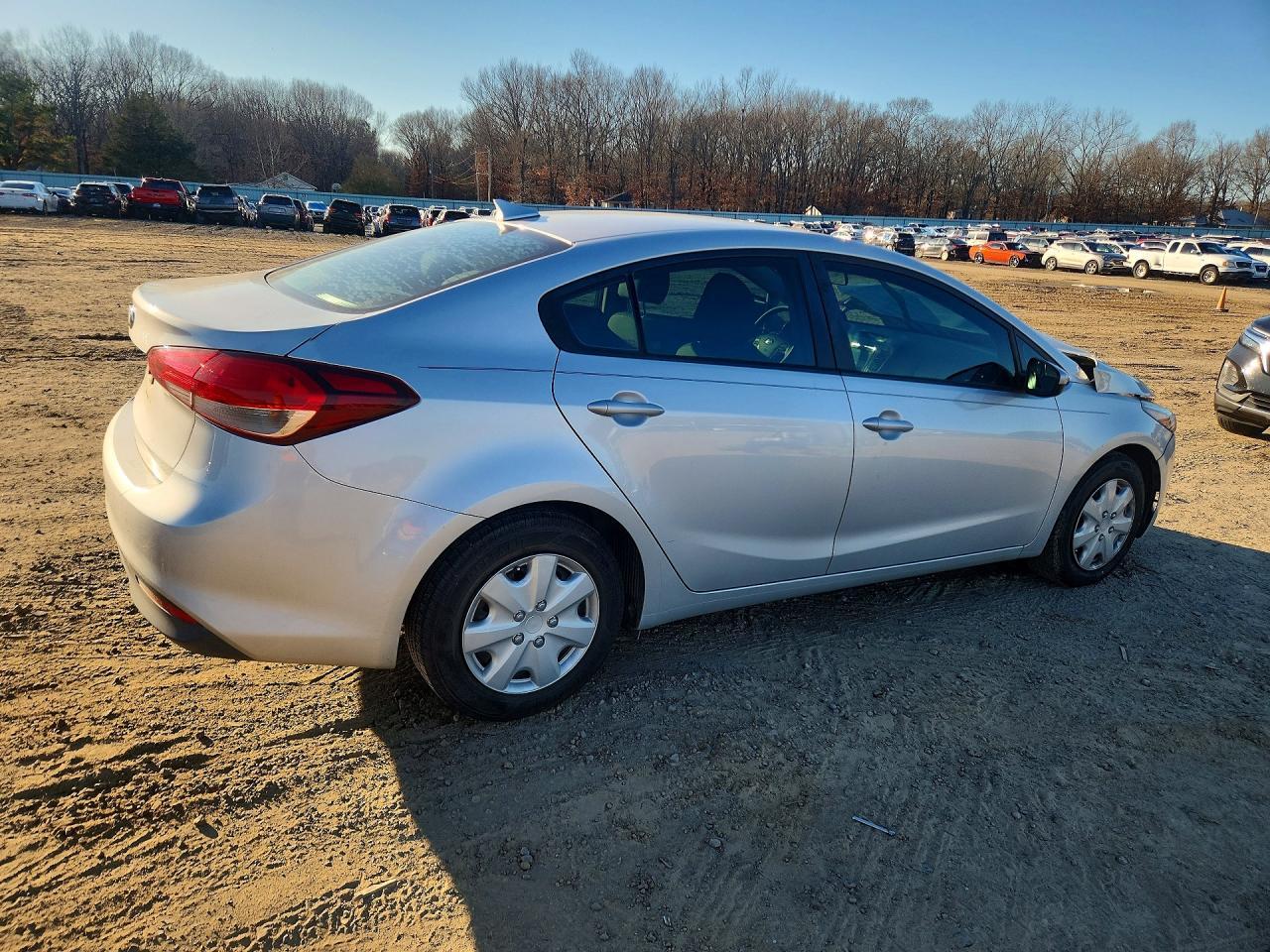 2018 Kia Forte Lx - Image 3
