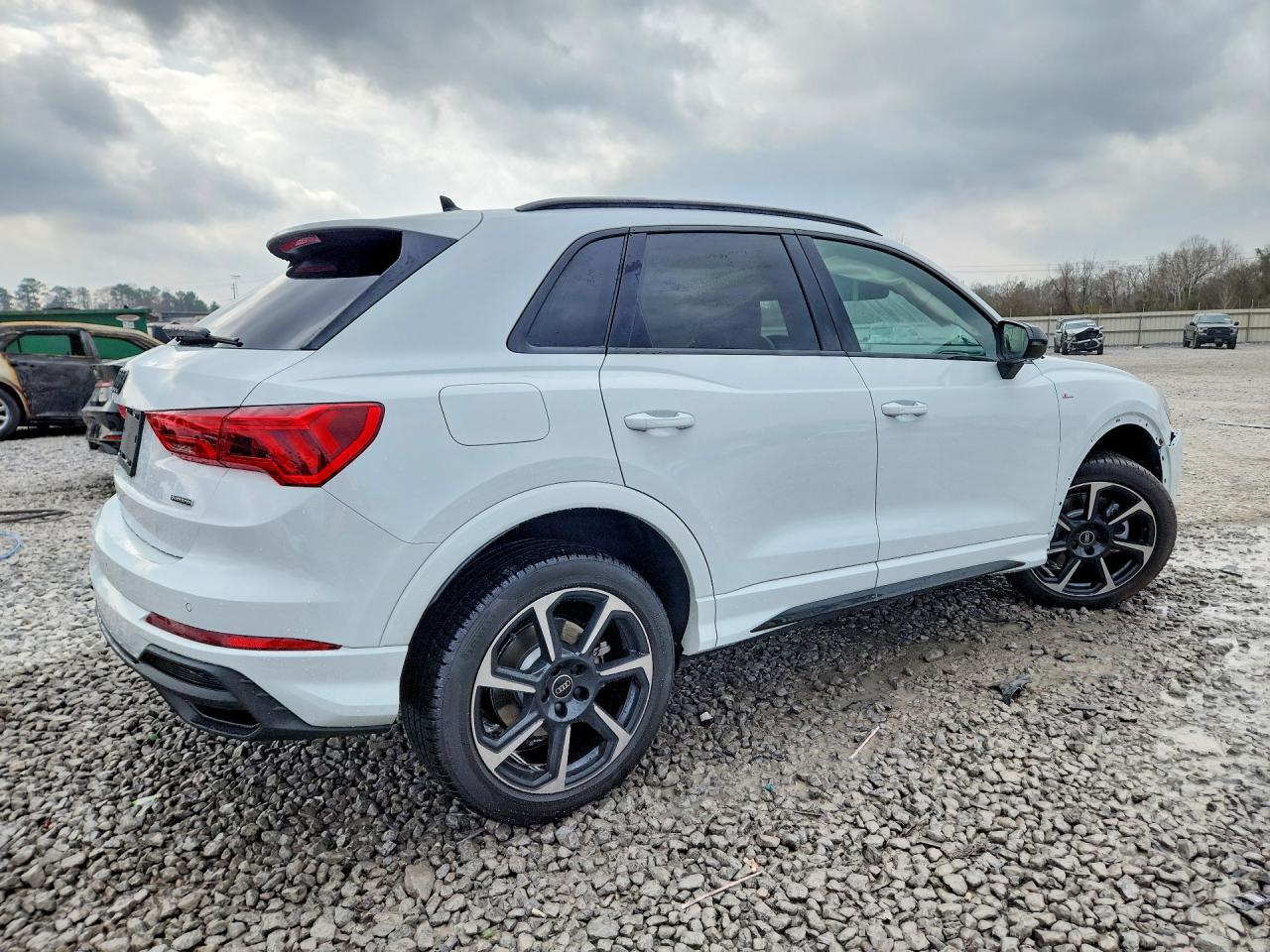 2025 Audi Q3 Premium Plus S Line 45 - Фото 3