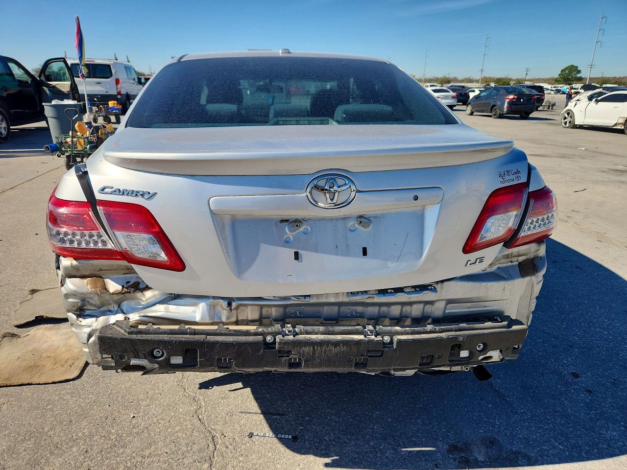 2010 Toyota Camry - Фото 6