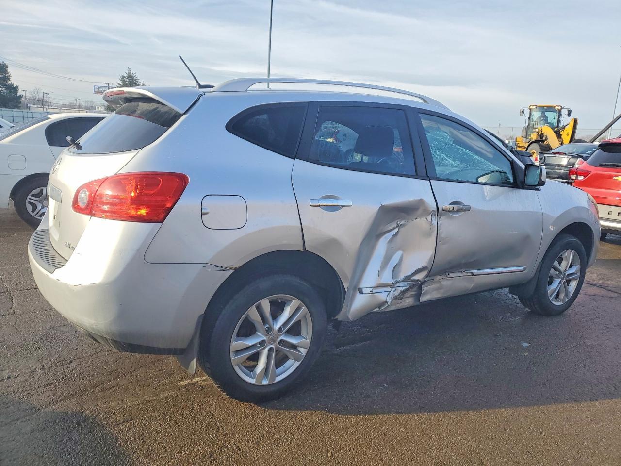 2013 Nissan Rogue S - Фото 3