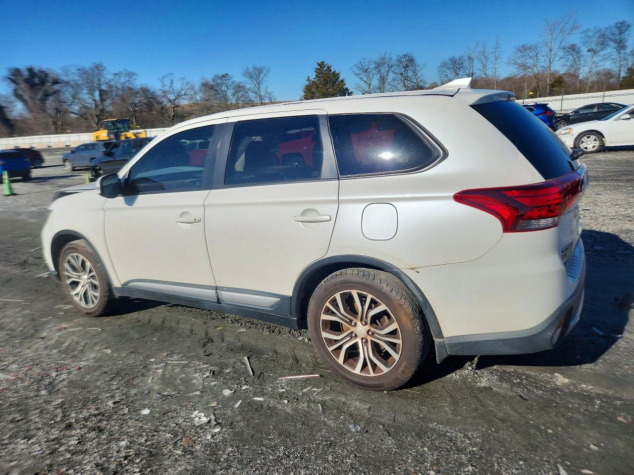 2018 Mitsubishi Outlander Se - Фото 2