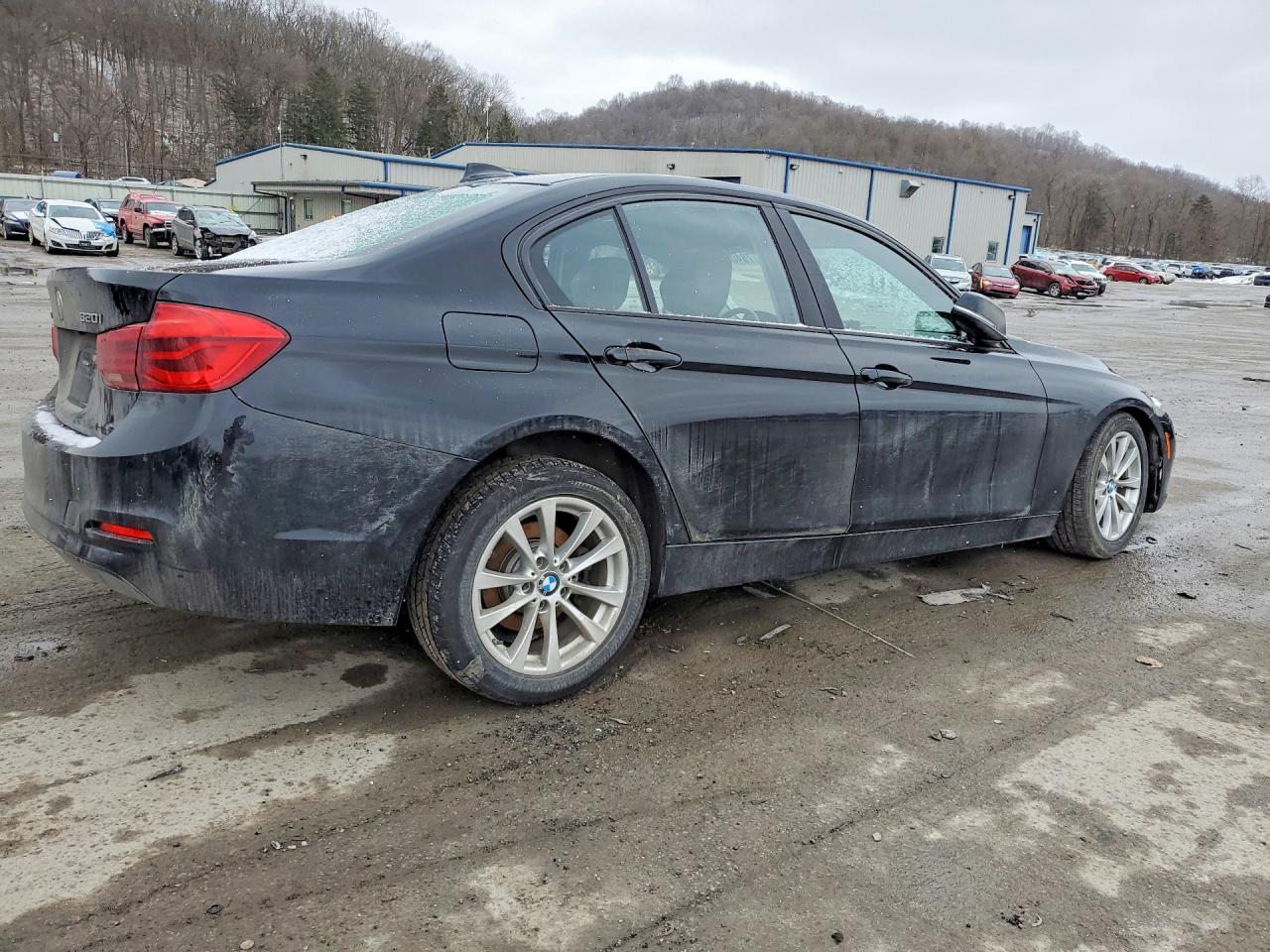 2016 BMW 320 Xi - Фото 3