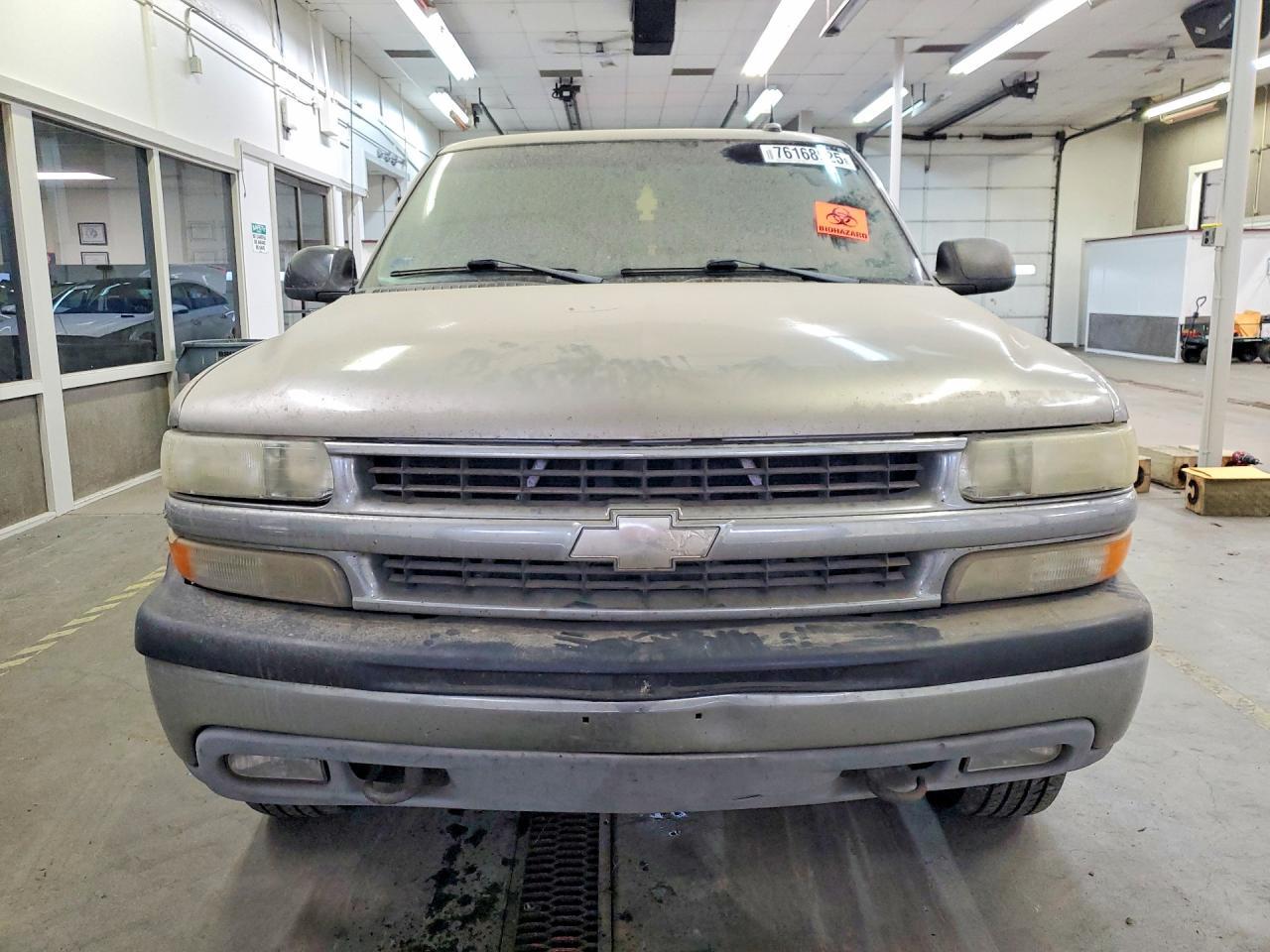 2003 Chevrolet Suburban - Image 5