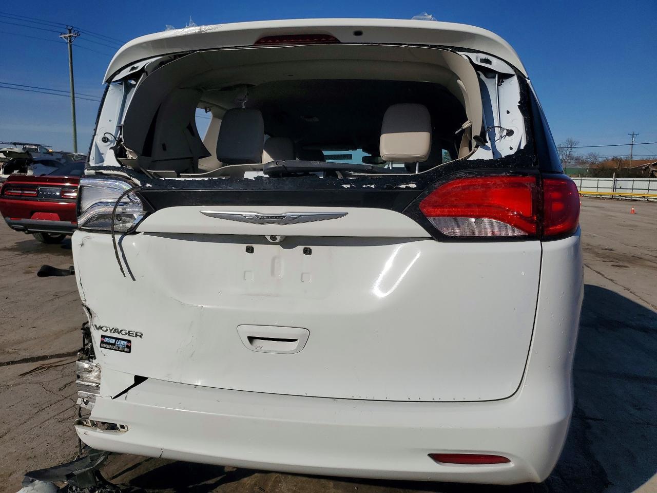 2021 Chrysler Voyager Lxi - Фото 6