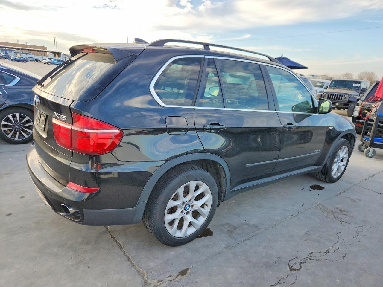 2013 BMW X5 xDrive35I - Фото 3
